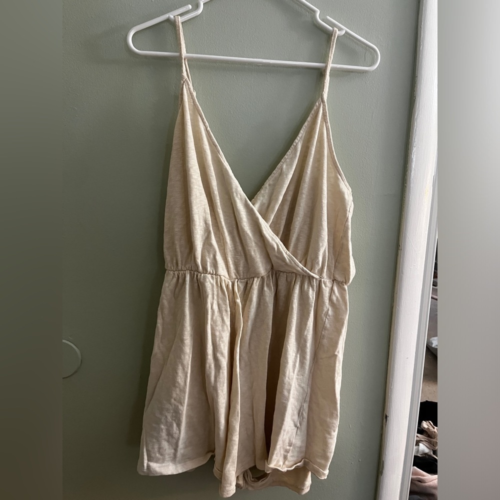American Eagle off-white romper/cover-up